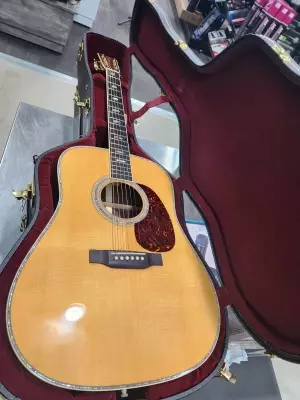 Martin Guitars - D-41 V18 5