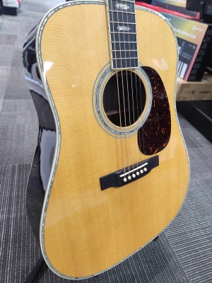 Store Special Product - Martin Guitars - D-41 V18