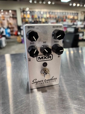 MXR - SUPER BADASS DISTORTION