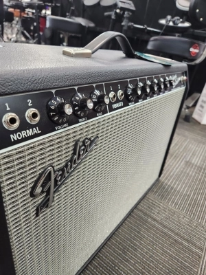 Fender - FENDER 65 DELUXE REVERB 2