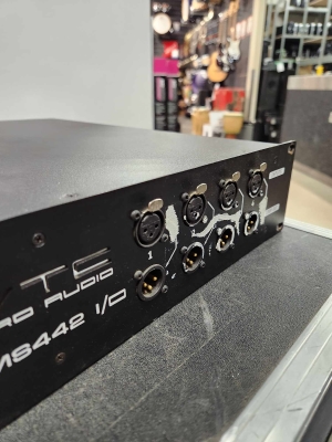 VTC Pro audio - CMS442IO 2