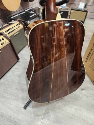 Martin Guitars - D-35 V18 5