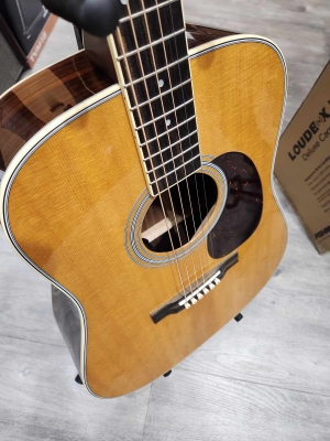 Store Special Product - Martin Guitars - D-35 V18