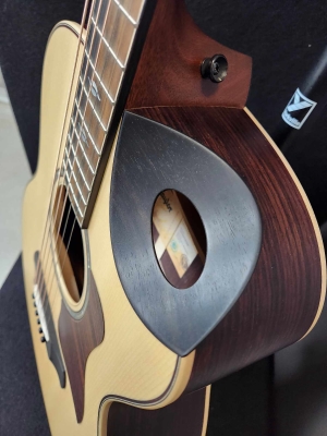 Taylor Guitars - 816CE B.E. 2