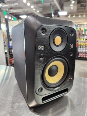 KRK - V4S4 3