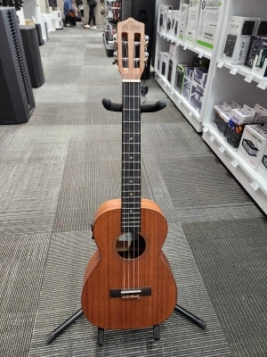 Leho - BARITONE UKE MAHOGANY W/ELEC