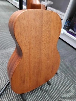 Leho - BARITONE UKE MAHOGANY W/ELEC 4