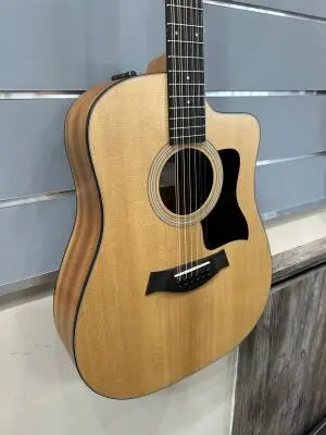 Taylor Guitars - 150CE 2