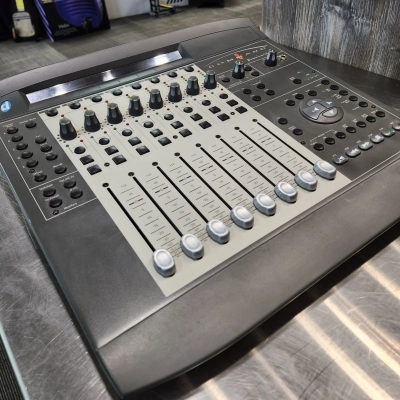 Avid Command 8 Pro Tools Control Surface 2