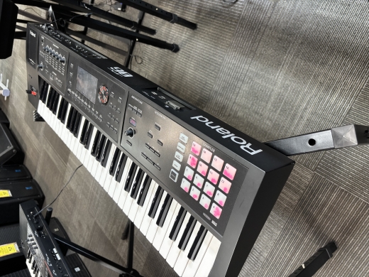 Gear Hunter | Roland - FA-06