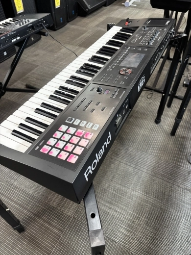 Roland - FA-06 2