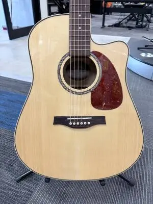 Seagull Guitars - S32464