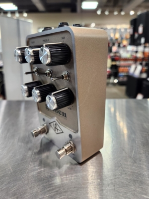 Store Special Product - Universal Audio - GOLDEN REVERB PEDAL