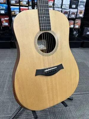 Taylor Guitars - ACADEMY 10E V2 2