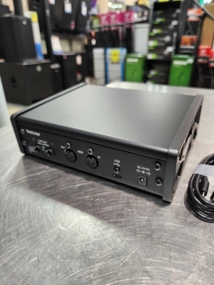Tascam - US-2X2HR 2