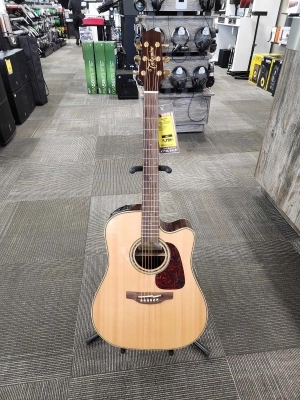 TAKAMINE SERIES 5 DREAD AE CA W/CASE