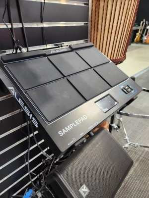 Alesis - SAMPLEPAD PRO