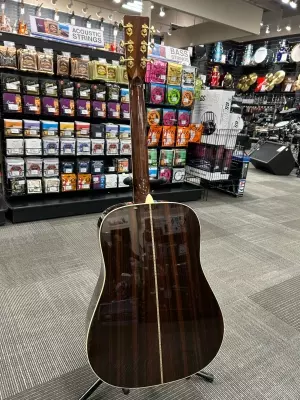 Martin Guitars - D-41 V18 4