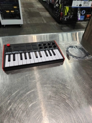 Akai - MPKMINI MKIII 2