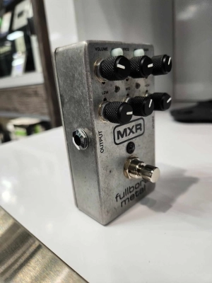 MXR - FULLBORE METAL DISTORTION 2