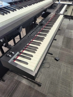 Roland - RD-88 2
