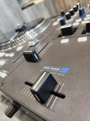 RANE - RANE DJ ONE 5