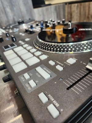 RANE - RANE DJ ONE 4
