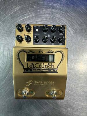 Two Notes Le Crunch Preamp Pedal | Long & McQuade