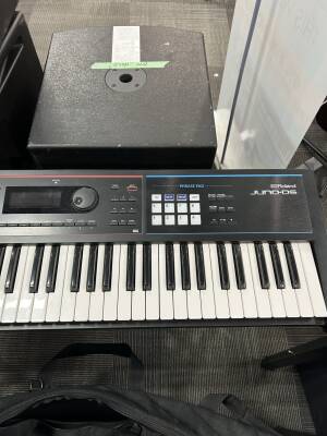 Roland Juno DS61 61-Key Synthesizer W/Phrase Pads