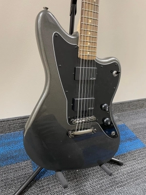 Squier - 037-0330-569 3