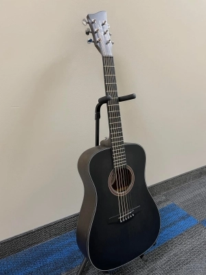 Jay Turser 3/4 Acoustic Guitar 2