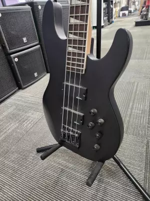 Jackson Guitars - JS3B CONCERT SAT BLK 2