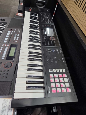 Roland - FA-06 2