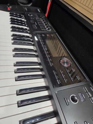 Roland - FA-06 4