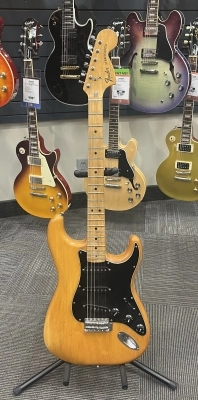 1977 FENDER STRATOCASTER