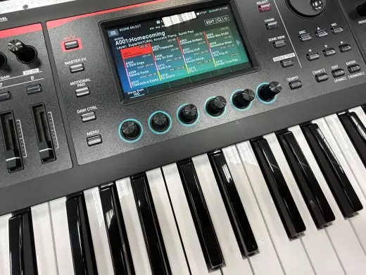 Roland - FANTOM-06 2