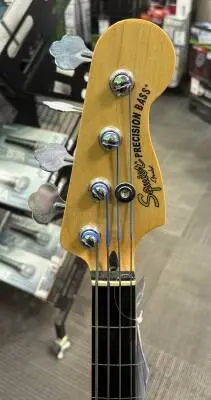Squier - FRETLESS VINTAGE MODIFIED P BASS 2
