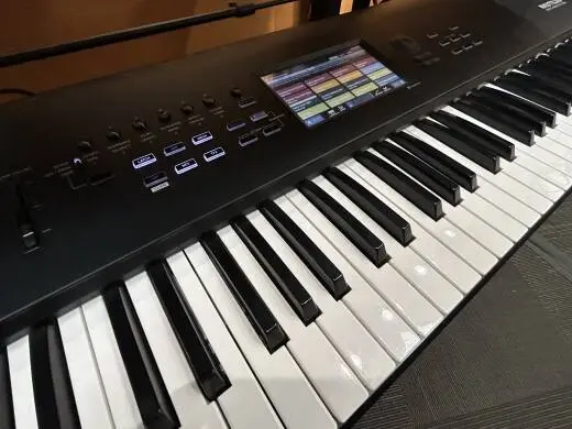 Korg - NAUTILUS73 2