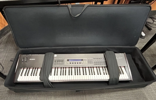 Yamaha S80 with Gator Case