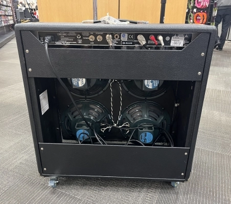 FENDER 65 SUPER REVERB REISSUE 2