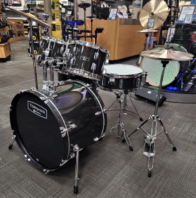 Mapex Tornado 5 PC with Hardware and Cymbals