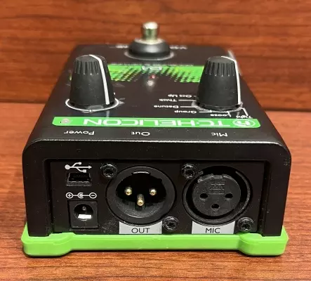 TC-Helicon - VOICETONE D1 2