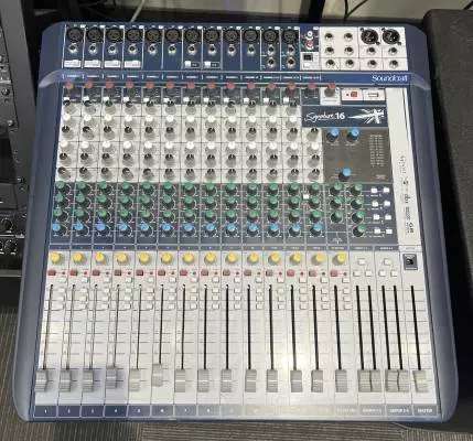 Soundcraft - SIGNATURE 16
