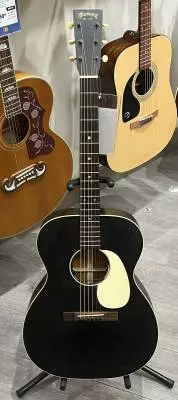 Martin Guitars - 000-17