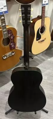 Martin Guitars - 000-17 2