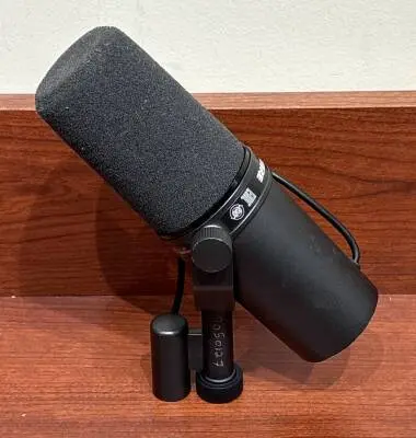 Shure - SM7B MICROPHONE
