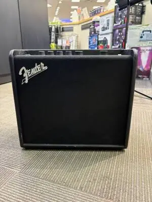 Fender Mustang LT25