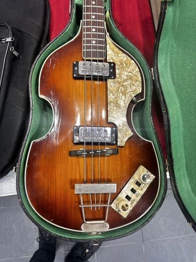 HOFNER 1966 BEATLE BASS W/CASE 2