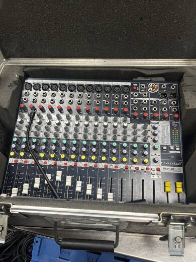 Soundcraft EFX12 - 12X2 Channel Mixer With Lexicon Effects