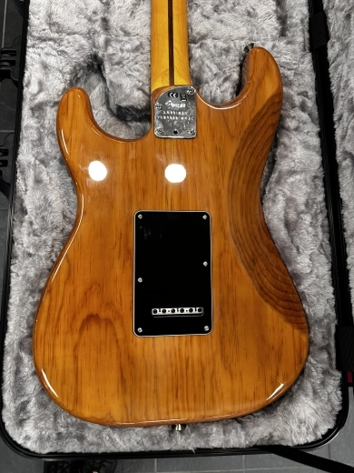 Fender - 011-3902-763 5